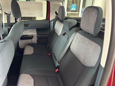 New 2025 Ford Maverick XLT image 27