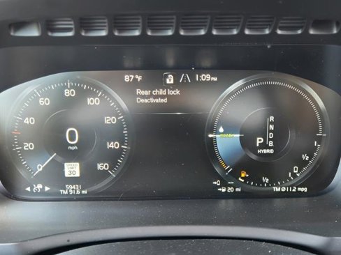 Used 2019 Volvo XC90 T8 Momentum w/ Protection Package image 25