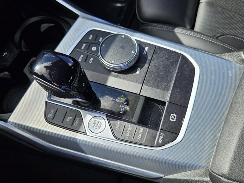 Certified 2022 BMW 330i Sedan w/ M Sport Package image 37