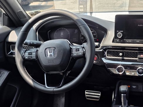 Used 2023 Honda Civic Sport image 17