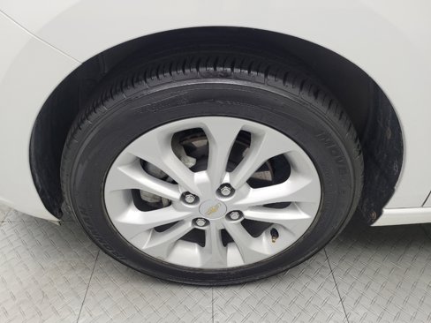 Used 2020 Chevrolet Spark LT image 31