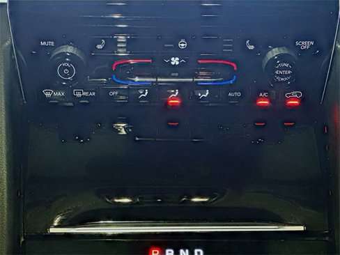 Certified 2022 Jeep Grand Cherokee Limited image 13