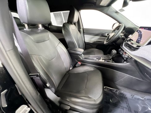 Used 2023 Jeep Compass Latitude image 26