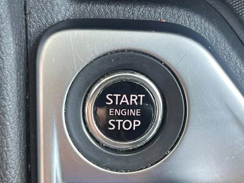 Used 2021 Nissan Sentra SV image 11