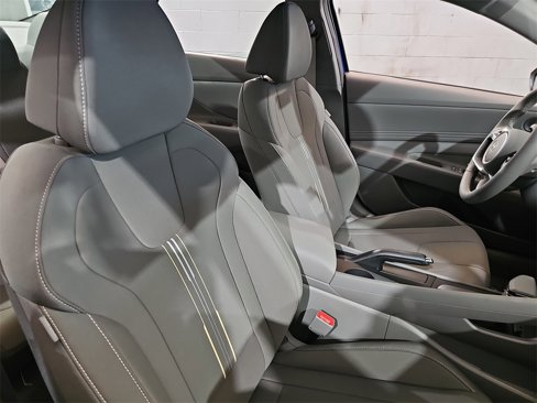 New 2025 Hyundai Elantra Sport image 10