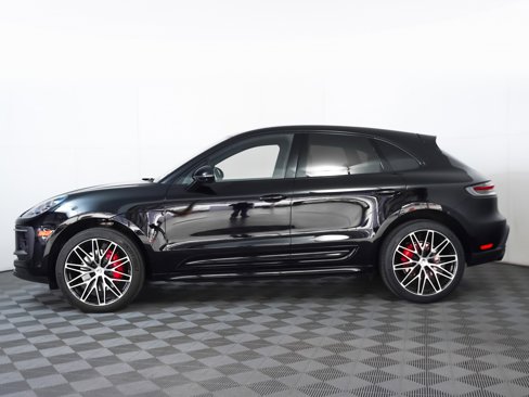 Certified 2022 Porsche Macan S image 2