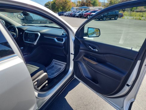 Used 2019 GMC Acadia SLE image 29