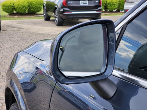 New 2025 Volvo XC90 B5 Plus w/ Protection Package Premier image 11