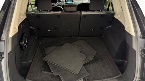 Used 2023 Nissan Rogue SV image 31