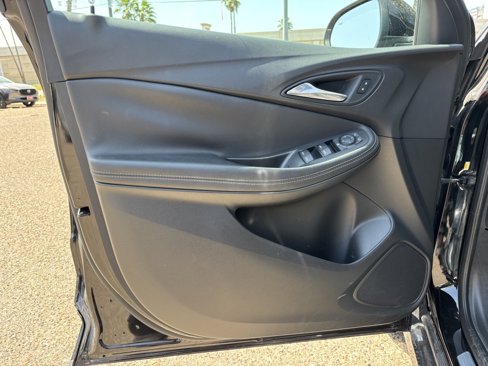 Used 2021 Buick Encore GX Select w/ Sport Touring Package image 8