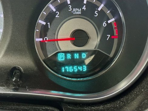 Used 2012 Chrysler 200 LX image 12