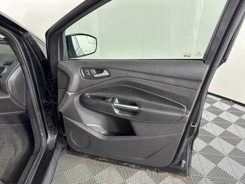 Used 2015 Ford Escape Titanium image 30