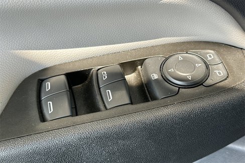 Used 2023 Chevrolet Equinox LT image 16