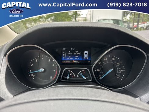 Certified 2018 Ford Focus SE image 24