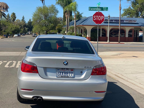 Used 2010 BMW 528i Sedan image 6