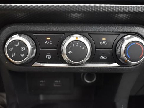 Used 2023 Nissan Kicks SV image 32