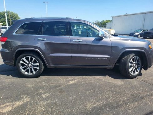 Used 2018 Jeep Grand Cherokee Overland image 19