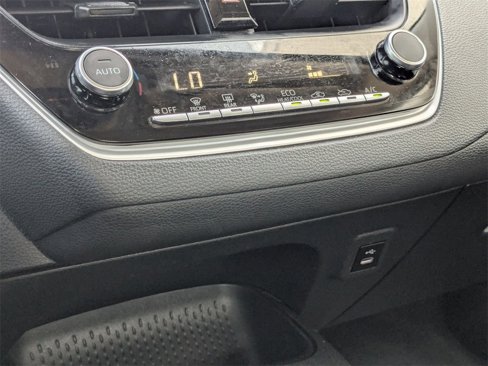 Used 2024 Toyota Corolla LE image 22