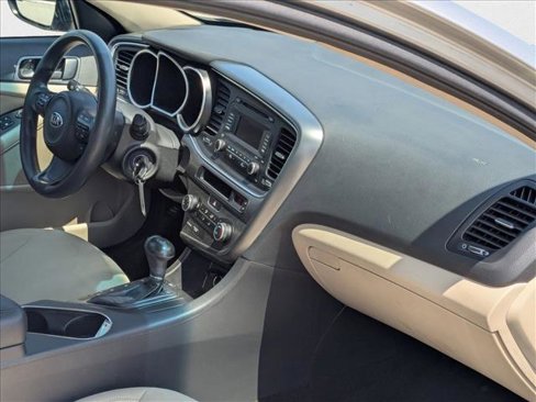 Used 2015 Kia Optima LX image 21