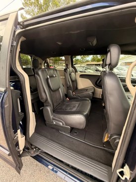 Used 2017 Dodge Grand Caravan SXT image 10