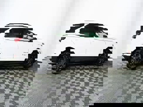 Used 2024 Chevrolet Equinox RS image 11