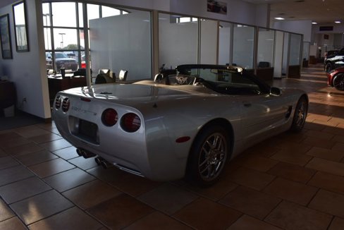 Used 2001 Chevrolet Corvette Convertible w/ Preferred Equipment Group2 image 4