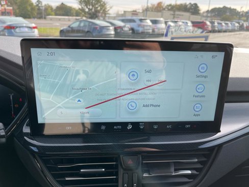 New 2025 Ford Escape ST-Line w/ Tech Pack #1 image 31