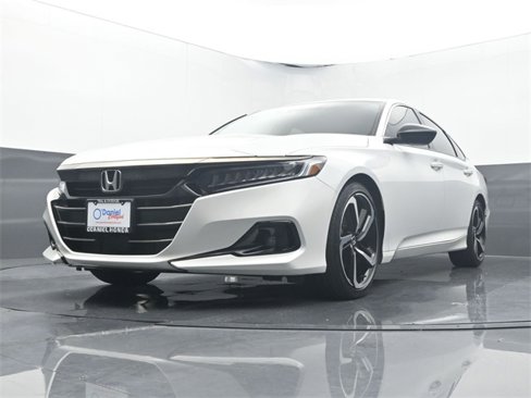 Used 2022 Honda Accord Sport image 8