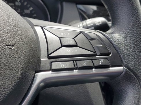 Used 2020 Nissan Rogue Sport SV image 22