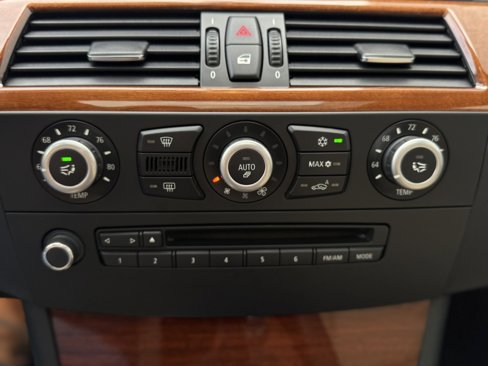 Used 2008 BMW 535xi Wagon image 9