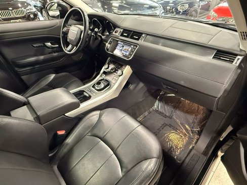 Used 2016 Land Rover Range Rover Evoque SE Premium image 8