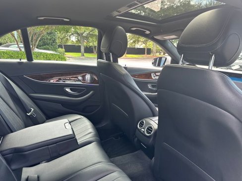 Used 2017 Mercedes-Benz E 300 4MATIC image 29