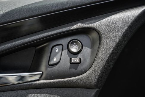 Used 2016 Buick Regal AWD image 39