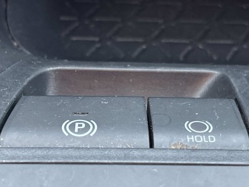 Used 2019 Toyota RAV4 LE image 23