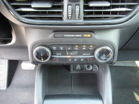 Used 2024 Ford Escape ST-Line image 24