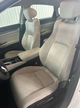 Used 2018 Honda Accord LX image 11