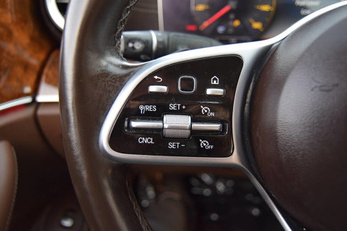 Used 2020 Mercedes-Benz E 350 4MATIC Sedan w/ Premium Package image 22