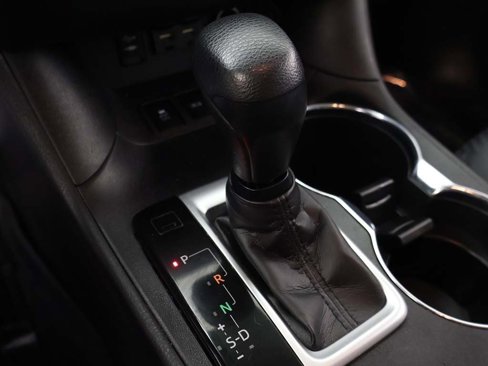 Used 2019 Toyota Highlander LE image 44
