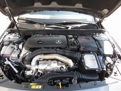 Certified 2025 Mercedes-Benz CLA 250 4MATIC image 8