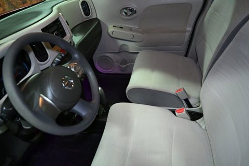 Used 2009 Nissan Cube 1.8 S w/ Interior Illumination Pkg image 18