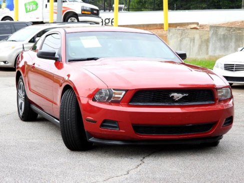 Used 2011 Ford Mustang Premium image 3