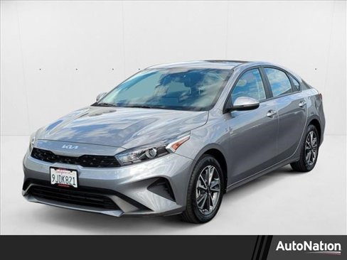 Used 2023 Kia Forte LXS w/ LXS Technology Package image 1