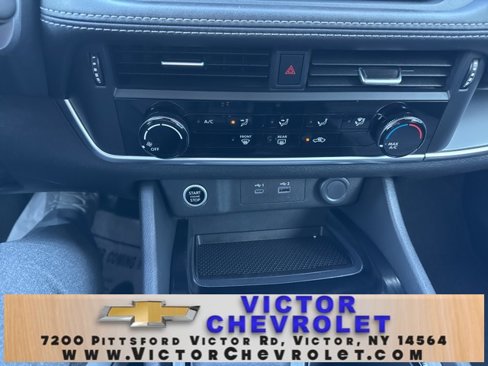 Used 2021 Nissan Rogue S image 21