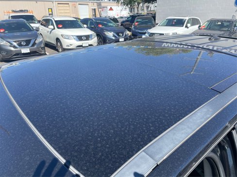 Used 2012 Land Rover LR2 HSE image 13