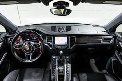 Used 2017 Porsche Macan Turbo image 37