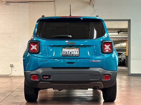 Used 2021 Jeep Renegade Trailhawk w/ Sun & Sound Group image 4
