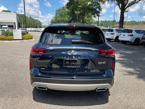 Certified 2022 INFINITI QX50 Luxe image 11