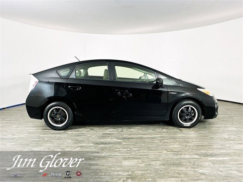 Used 2015 Toyota Prius Four image 8
