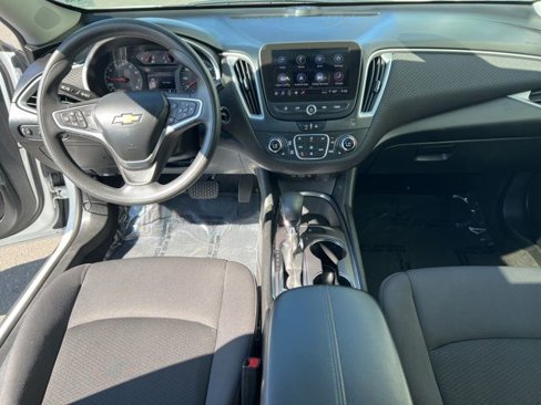 Used 2022 Chevrolet Malibu LT image 5