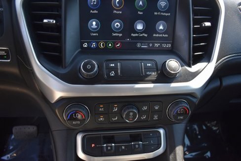 Certified 2023 GMC Acadia SLT image 18